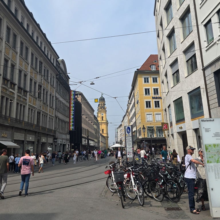 A view down a small part of Maximillianstraße and Residenzstraße