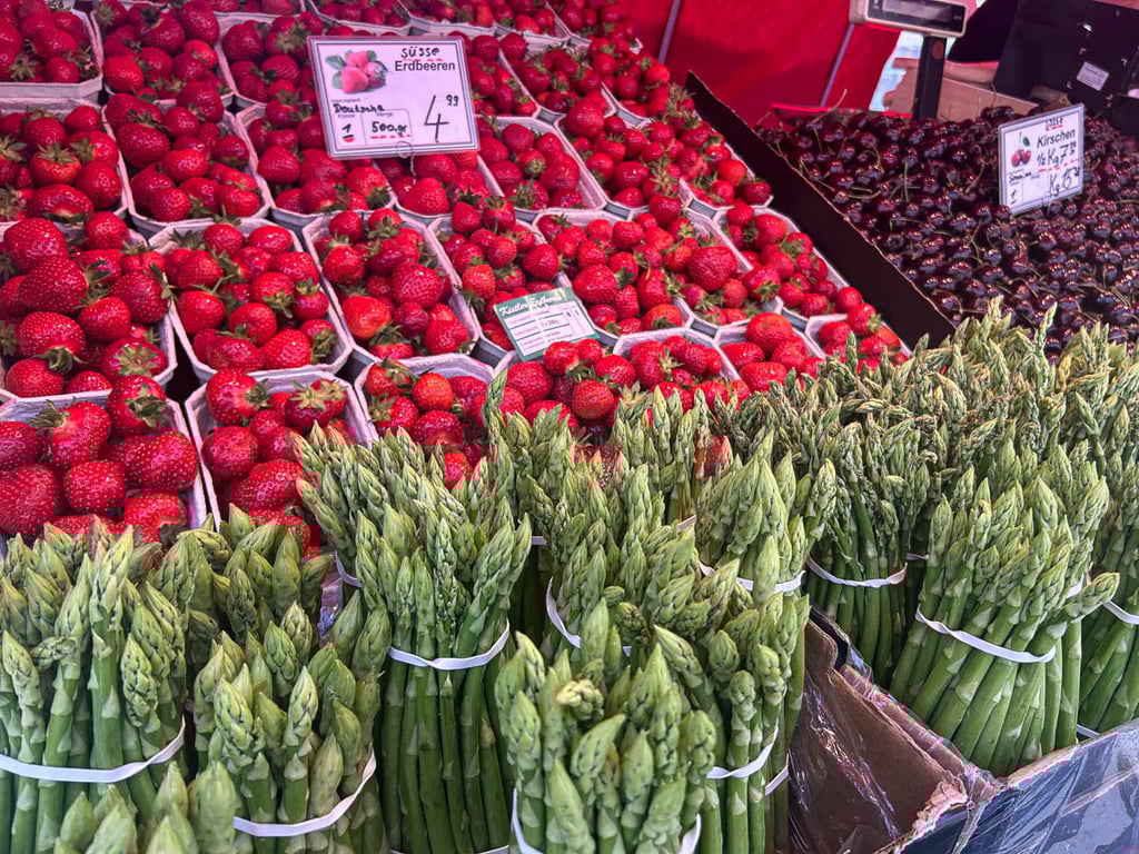 Fresh vegetables at Viktualienmakt