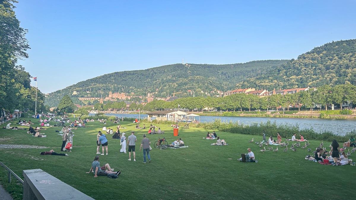 Heidelberg park with people having picnics